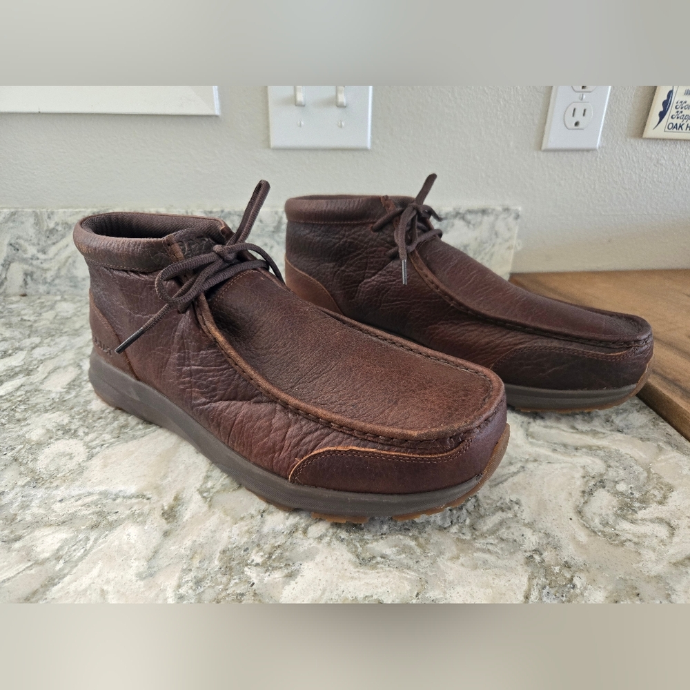 Ariat NWOT Spitfire Chukka Boots